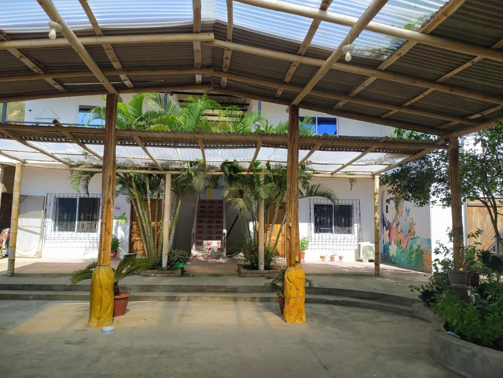 Hosteria Del Puerto Puerto López エクステリア 写真