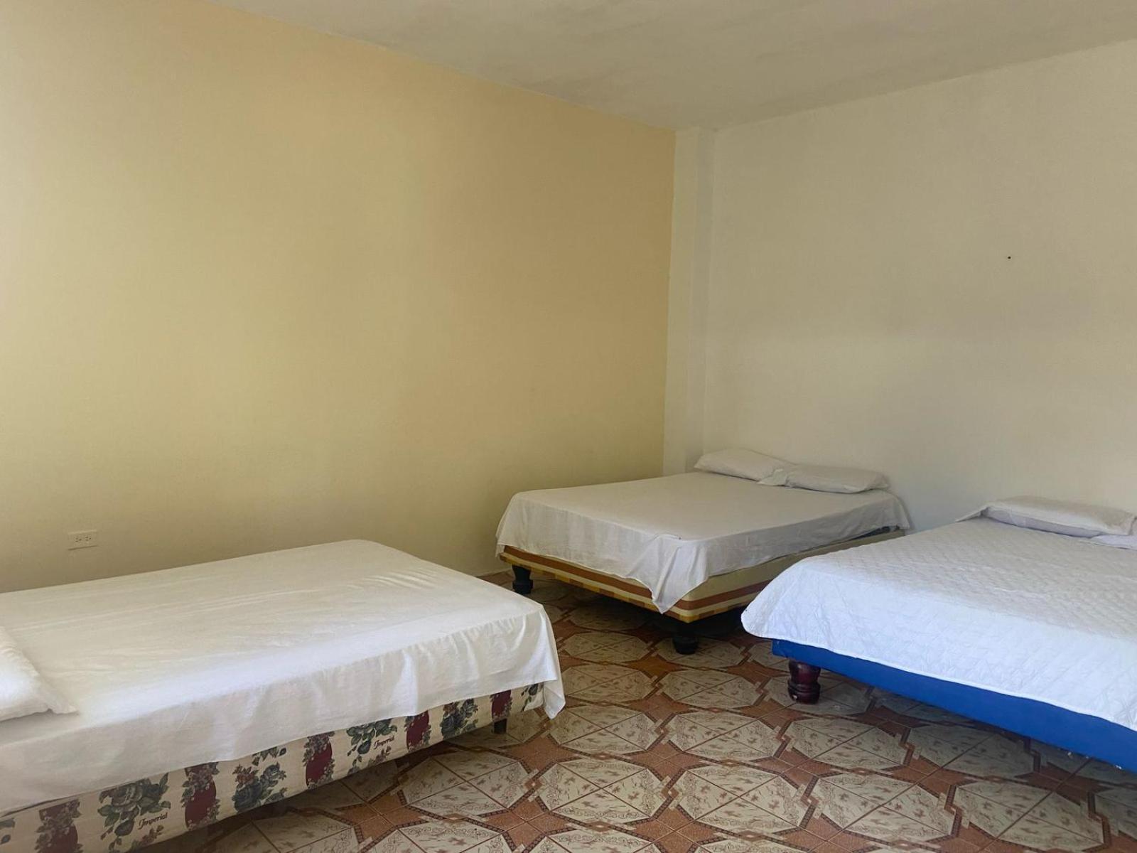 Hosteria Del Puerto Puerto López エクステリア 写真